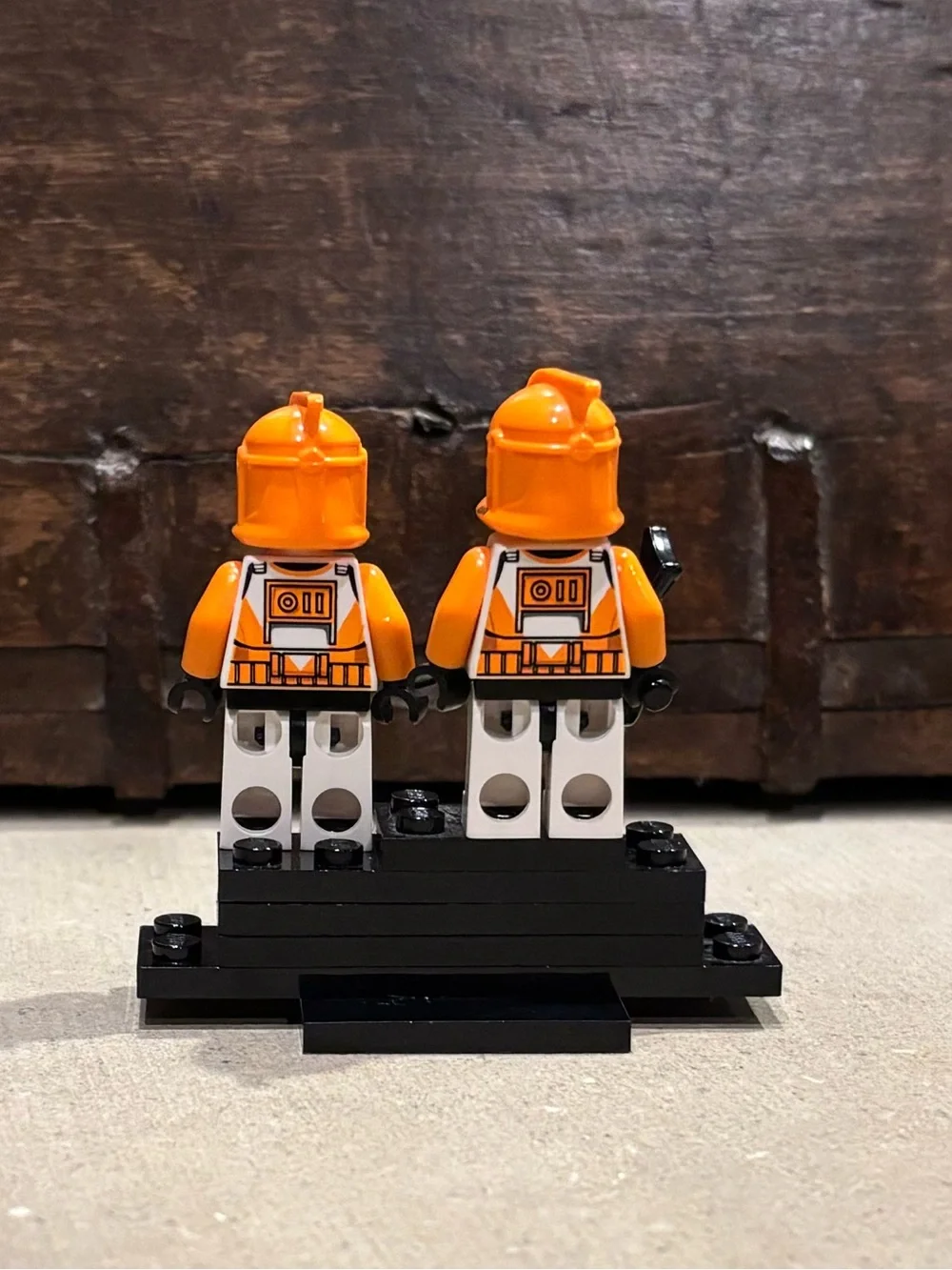 Lego Star Wars Clone Bomb Squad Trooper minifigures